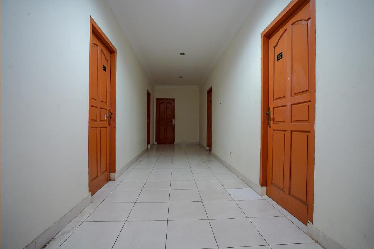 Oyo 2025 Wisma Musdalifa Palembang Exterior photo